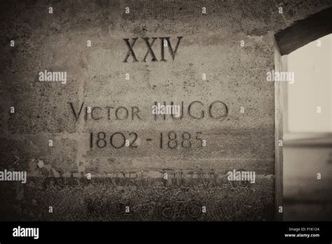 where is victor hugo buried.